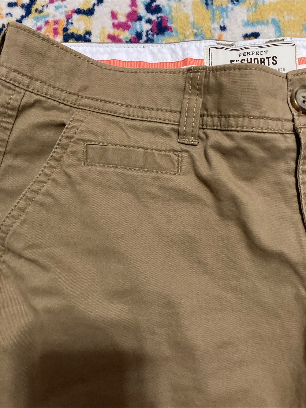 Old Navy Women's Khaki Bermuda Shorts - Picture 3 of 4